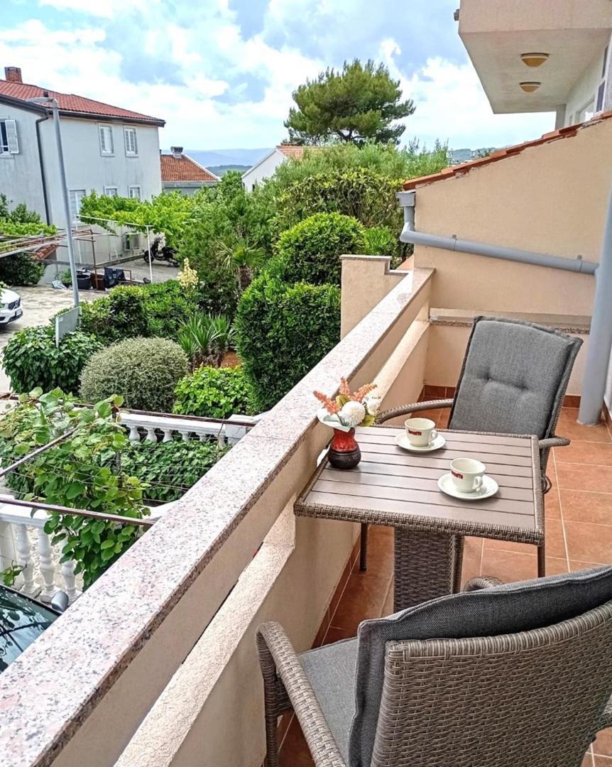 Guest House Helena Close To Beach Krk Town Exterior foto