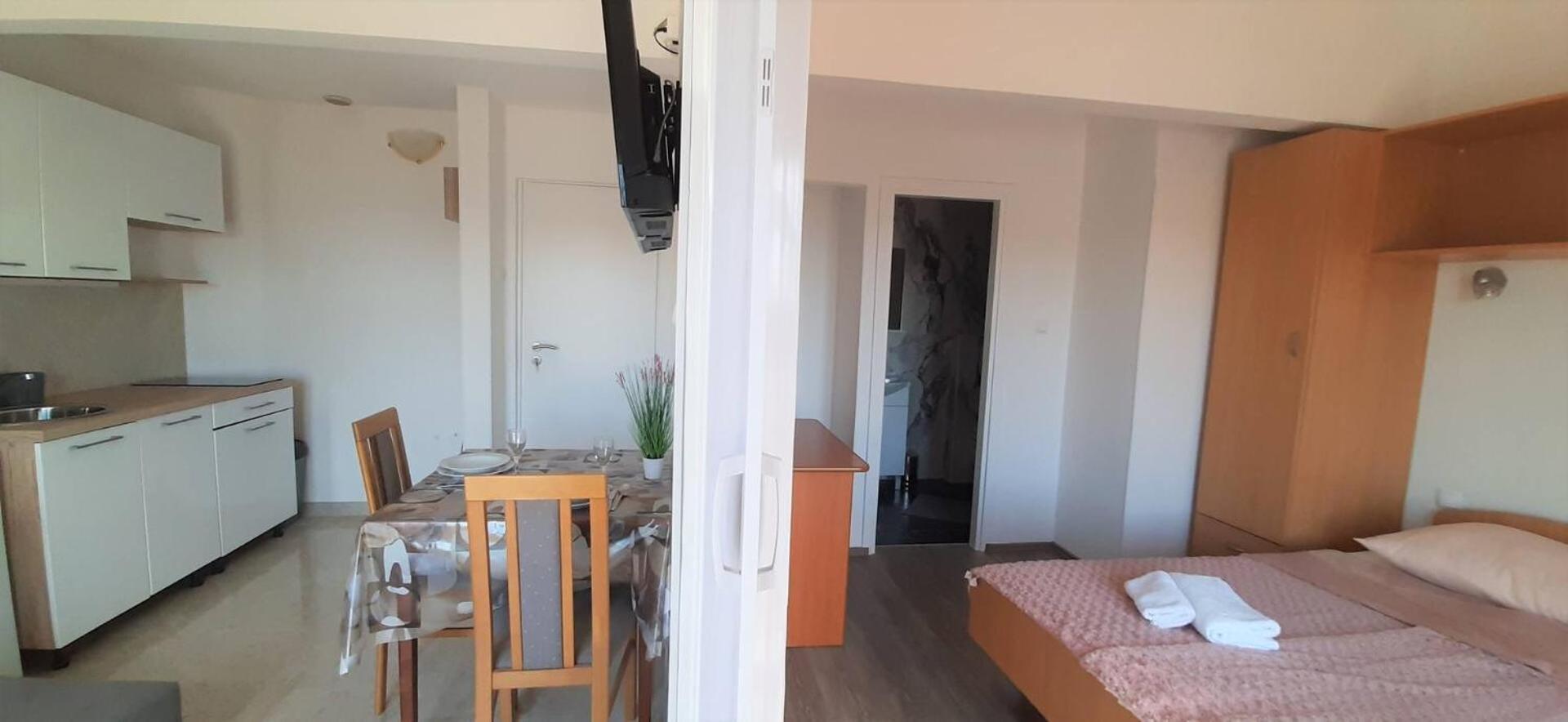 Guest House Helena Close To Beach Krk Town Exterior foto