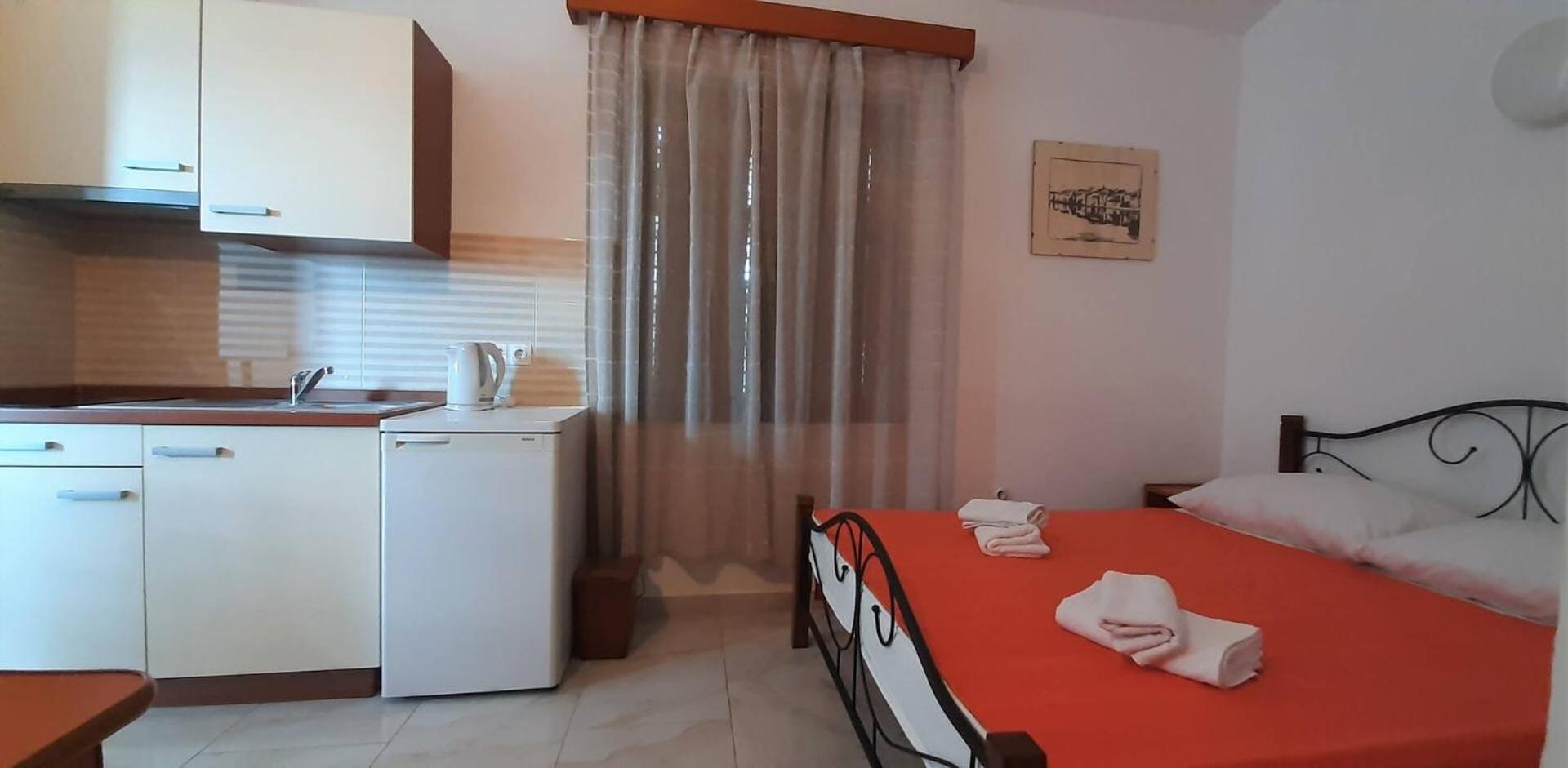 Guest House Helena Close To Beach Krk Town Exterior foto