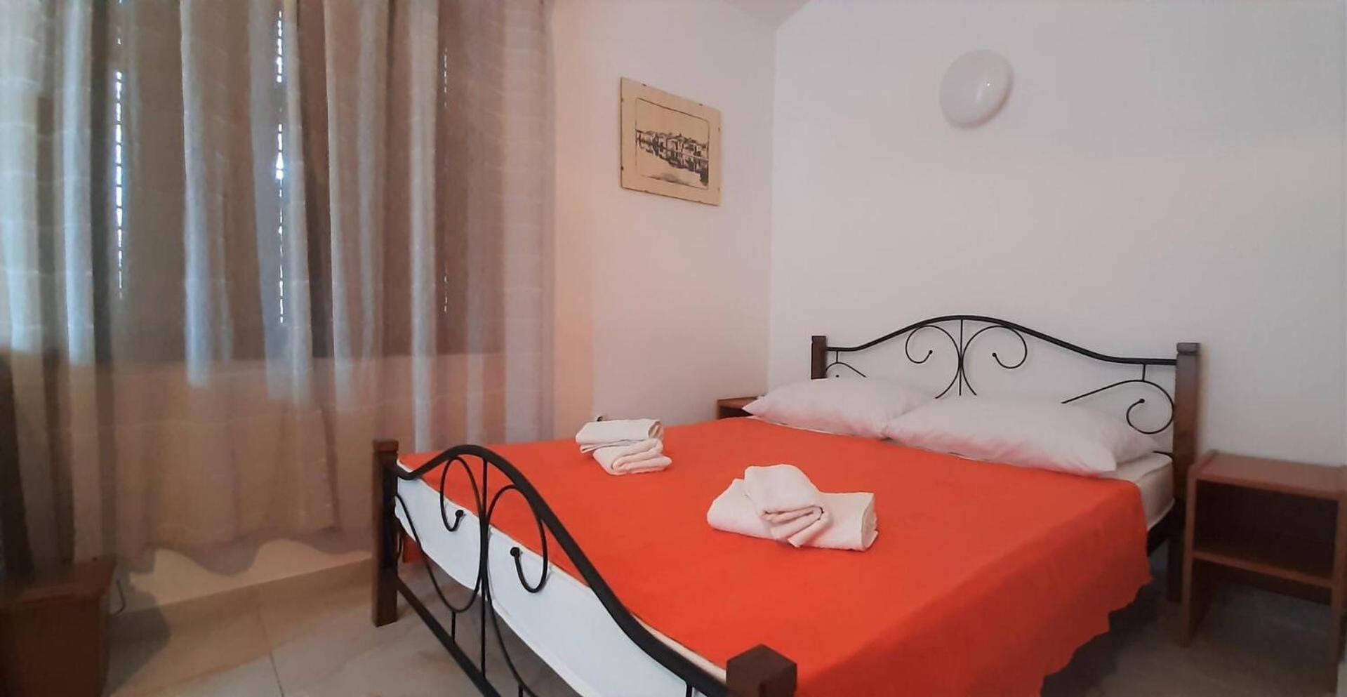 Guest House Helena Close To Beach Krk Town Exterior foto