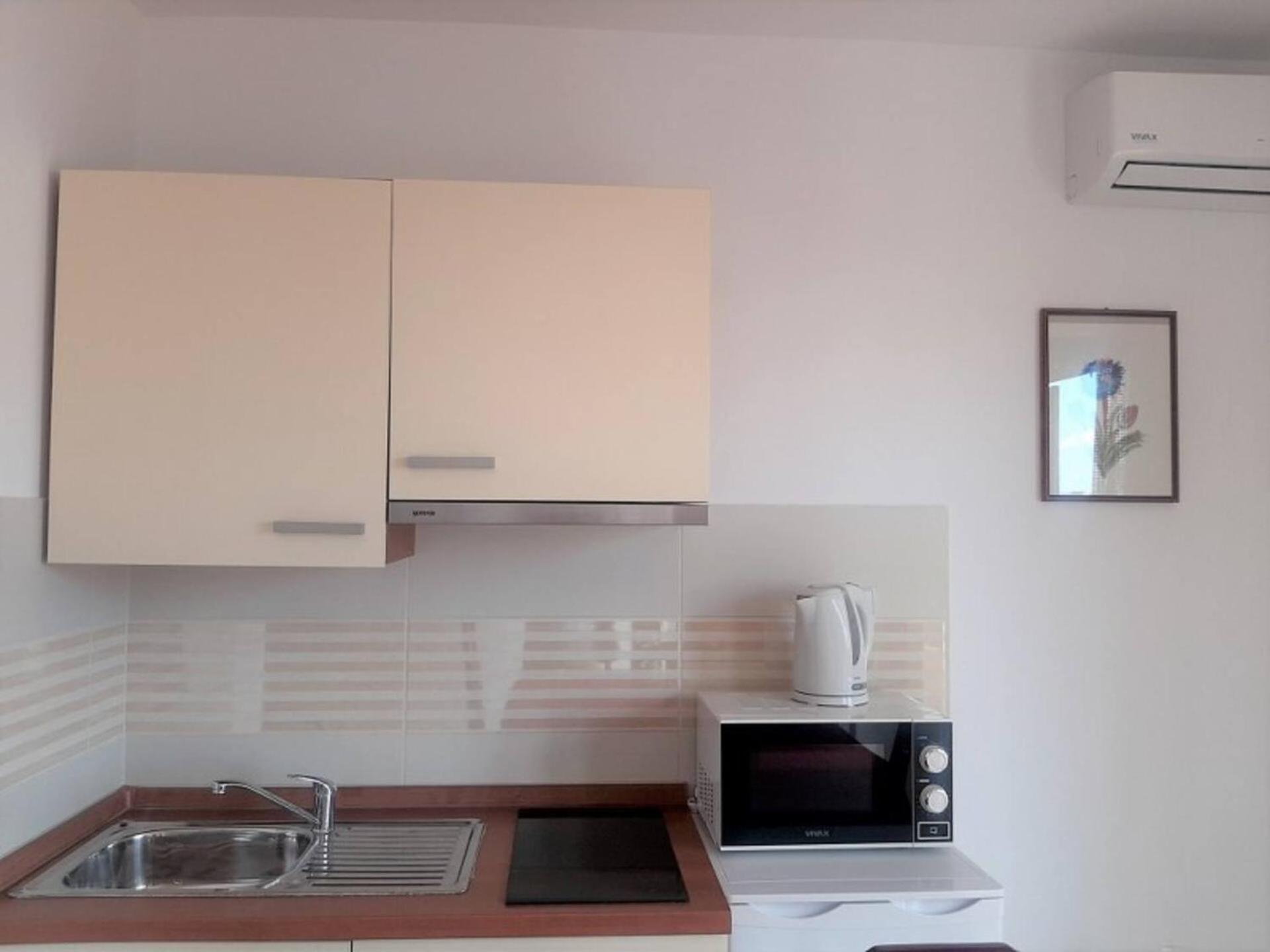Guest House Helena Close To Beach Krk Town Exterior foto
