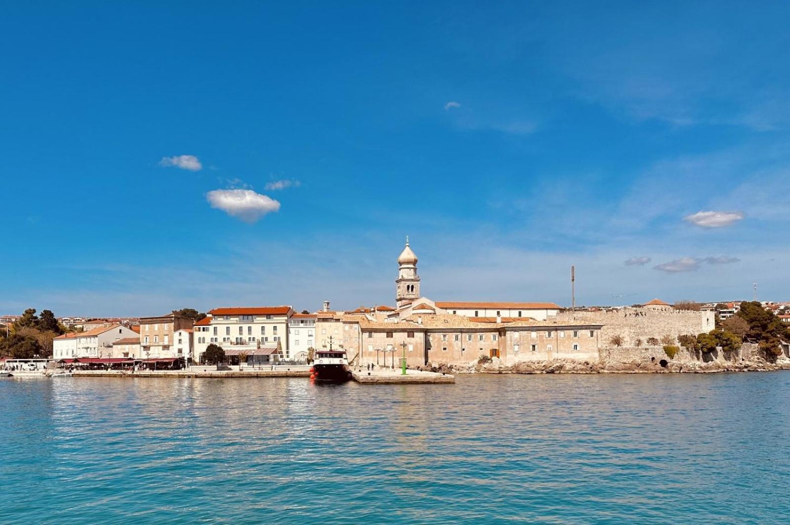 Guest House Helena Close To Beach Krk Town Exterior foto